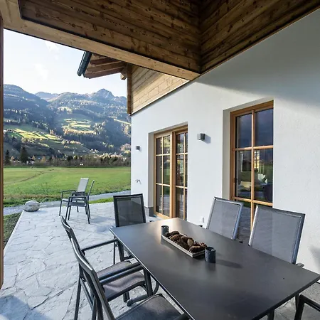 In Near Lifts 샬레 *