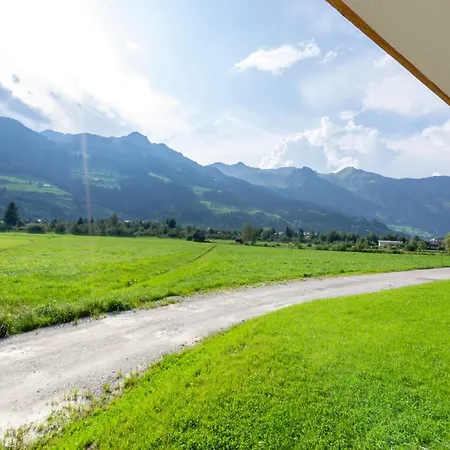 Chalet In Near Lifts *