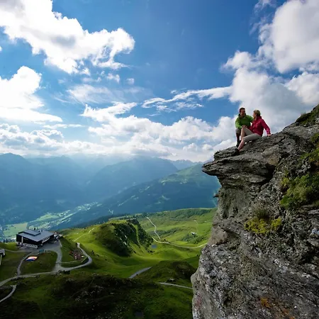 In Near Lifts 샬레 *