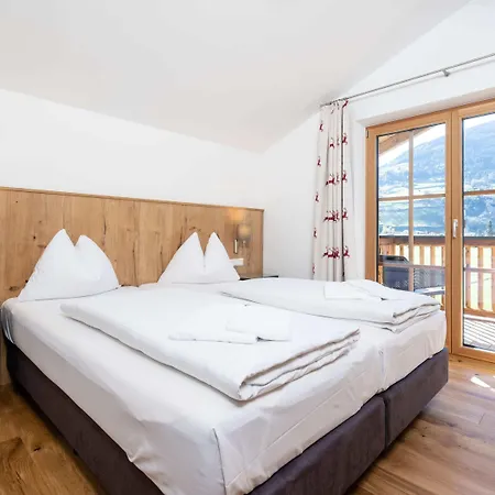 In Near Lifts 샬레