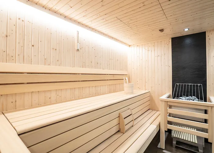 Chalet In Near Lifts *